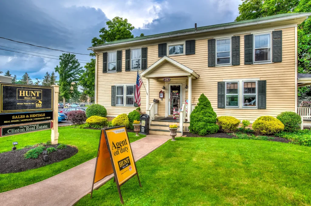Hunt Real Estate Storefront